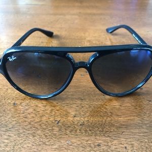 Ray Ban Aviator Sunglasses.